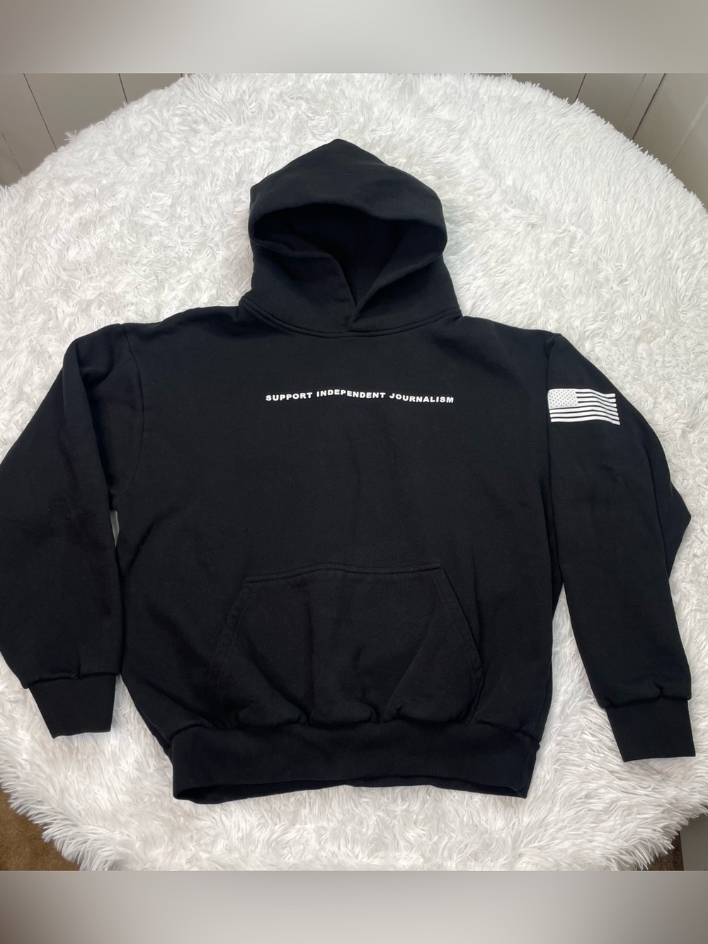 Shirley Defense Merch Size XL Black Hoodie Support Individual Journalism Nick